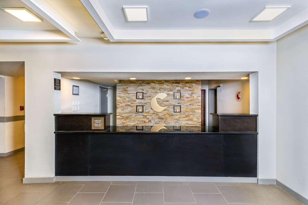 Comfort Inn & Suites Йорктън Интериор снимка
