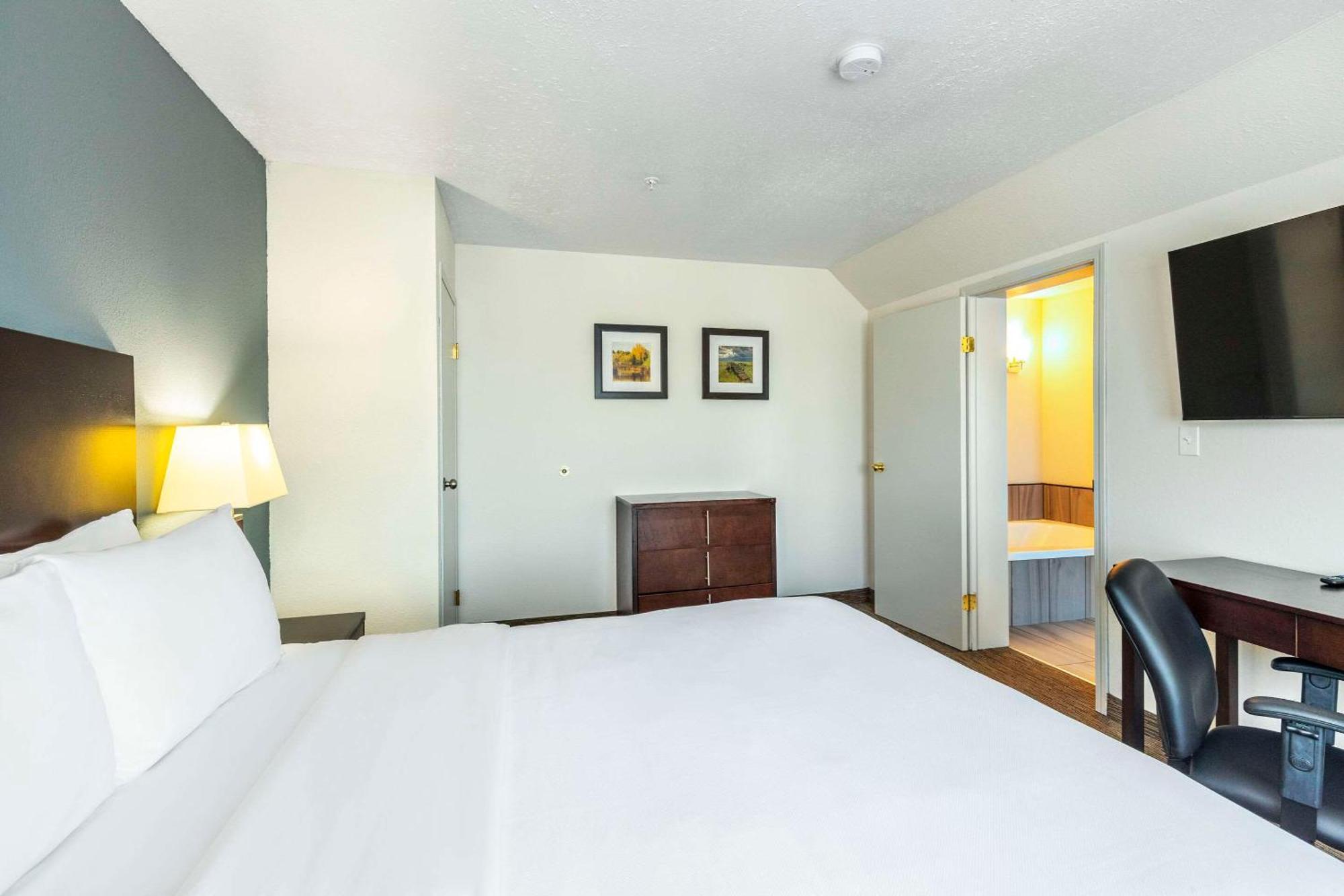 Comfort Inn & Suites Йорктън Екстериор снимка