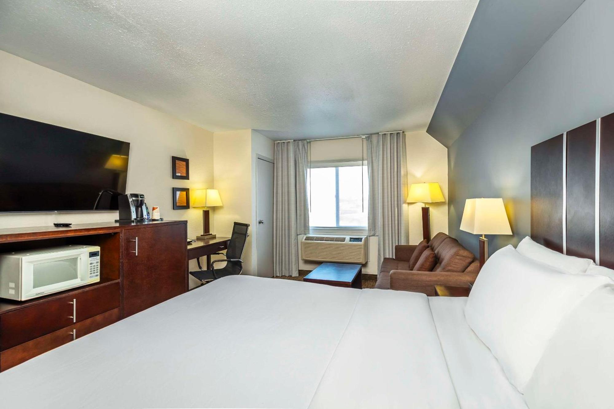 Comfort Inn & Suites Йорктън Екстериор снимка
