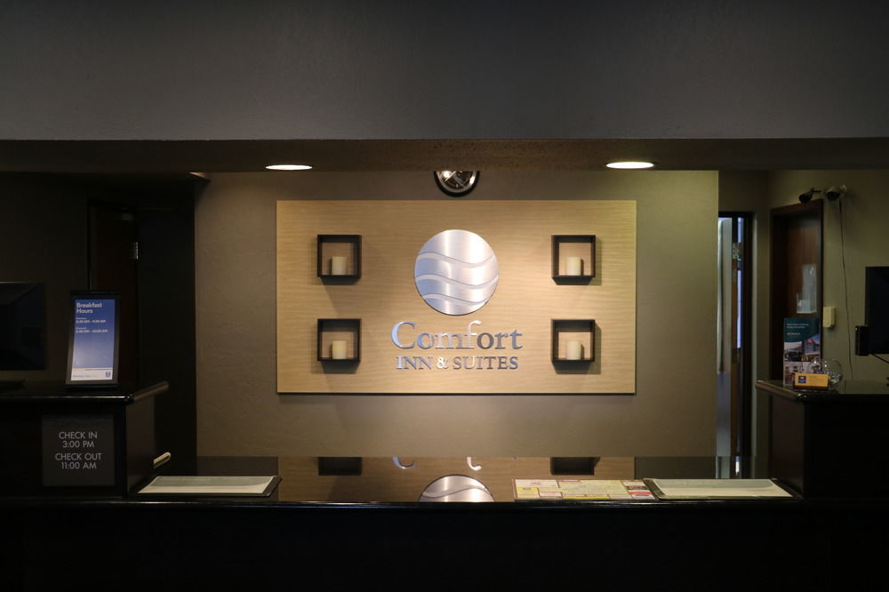 Comfort Inn & Suites Йорктън Екстериор снимка