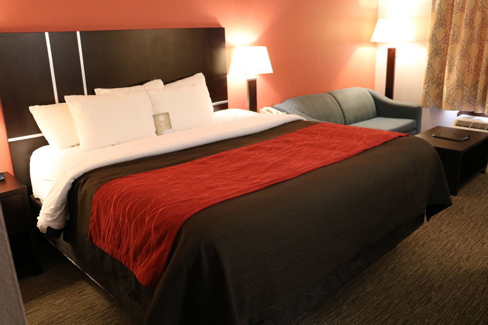 Comfort Inn & Suites Йорктън Екстериор снимка
