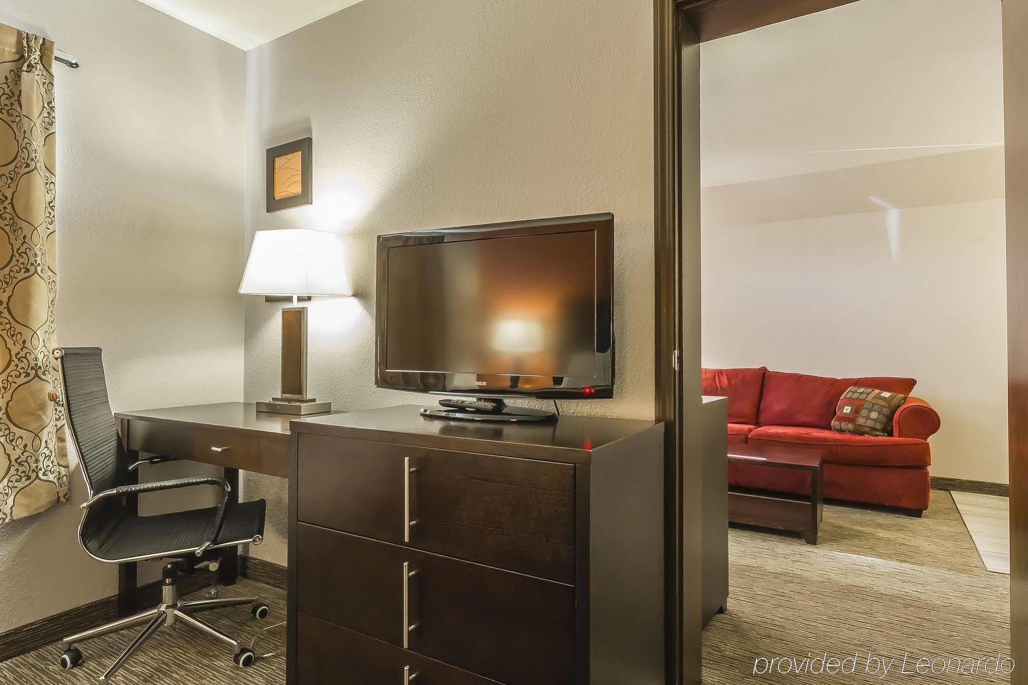 Comfort Inn & Suites Йорктън Екстериор снимка